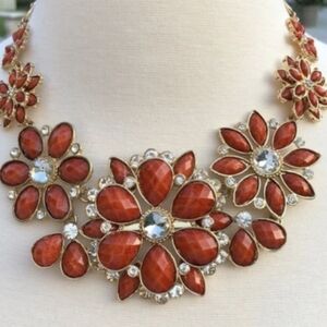 NWOT Amrita Singh Austrian Crystals Statement‎ Necklace.